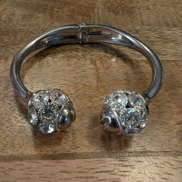 Dallas Bangle - Picture 3 of 4